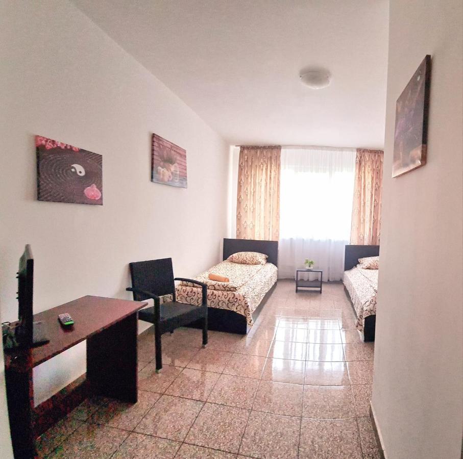 Casa Dobrescu Centura De Nord Hotell Craiova Eksteriør bilde